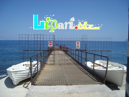 A proposito del molo di Acquacalda