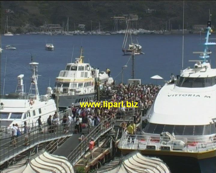 Snav, promozione pasquale per le Eolie