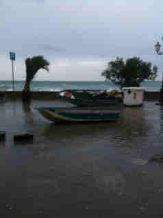 Canneto, mareggiate e rassegnazione 