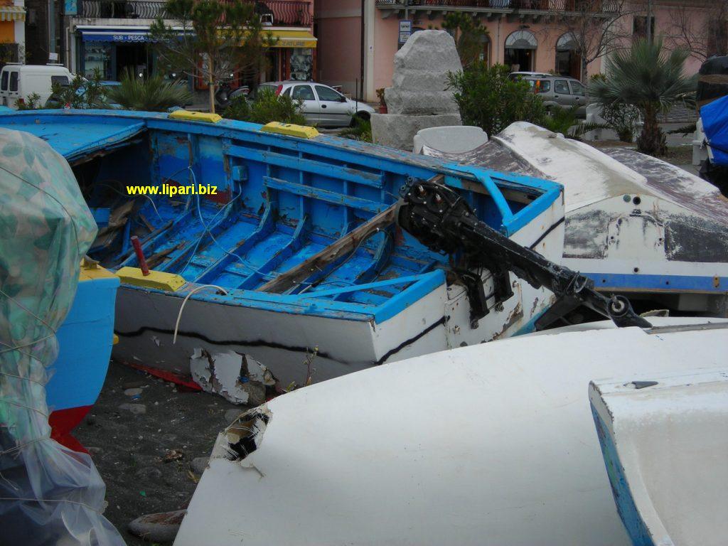 Canneto, spiaggia nel degrado