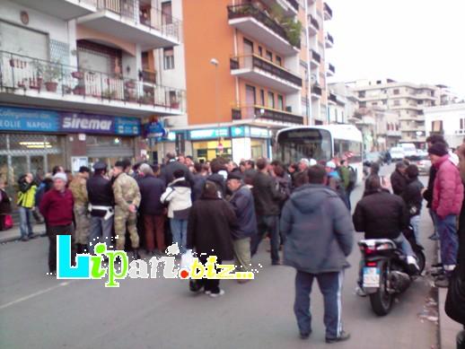 Milazzo, gli eoliani...in strada