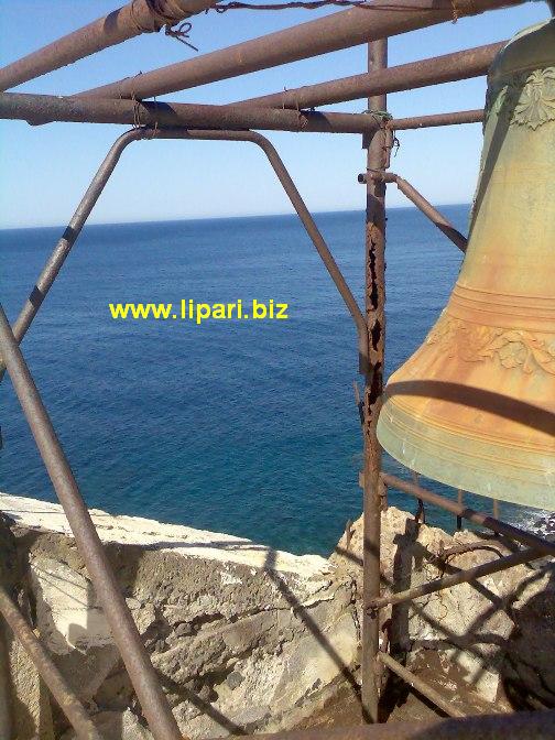 Ginostra, la campana in pericolo