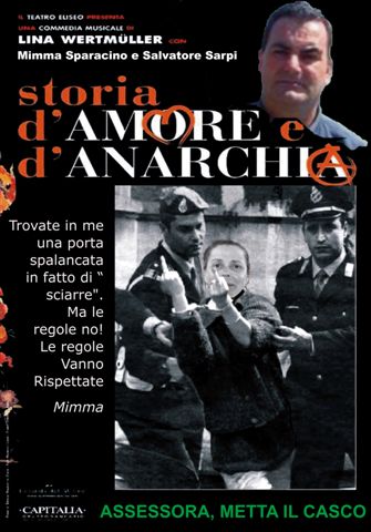 Assessore metta il casco