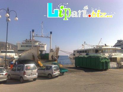 "Acqua duci ittata a mari"