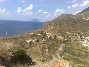 Filicudi, cede strada a Stimpagnato