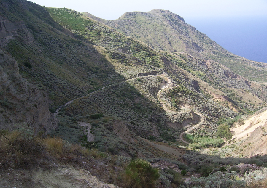 Natura e panorami: una passeggiata a Lipari