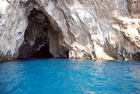 Non solo zolfo. Le splendide grotte dell'Isola di Vulcano