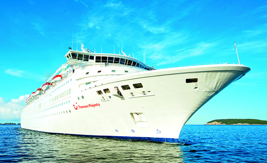 La Thomson Majesty, arriva a Lipari!