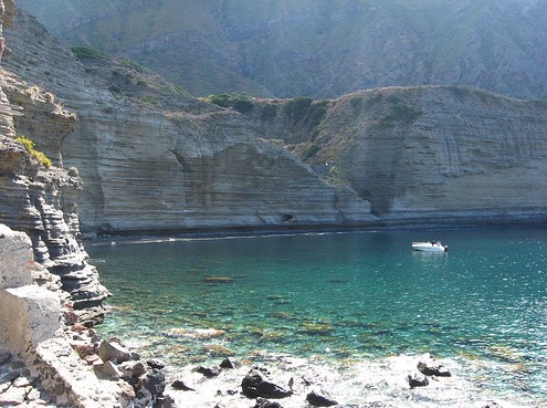 Salina: buon cibo e tanta bellezza