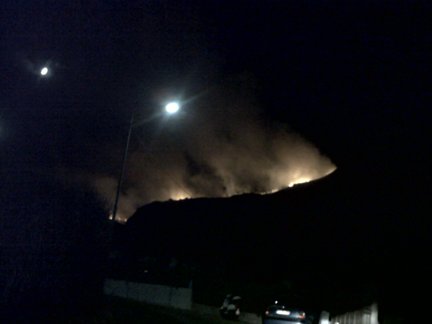 Monte Guardia, vasto incendio ma sotto controllo