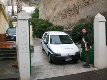 Salina, Lo Schiavo blocca fuoristrada Provincia