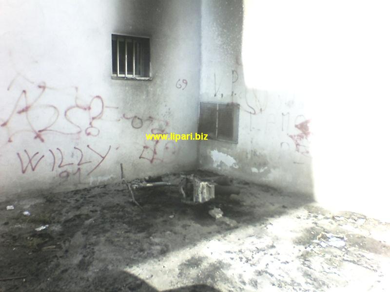 Incendiato uno scooter