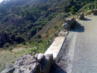 San Calogero, la sicurezza stradale non interessa