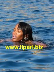 Naomi nel mare delle Eolie