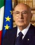 Napolitano, primi bagni strombolani