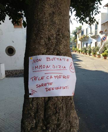 Lipari, ancora cartelli monitori "fai da te"