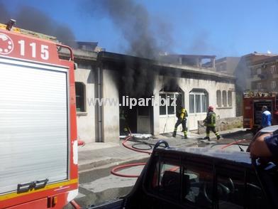 Officina a fuoco, fortunatamente solo paura