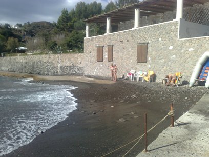 Portinente, per la spiaggia si va avanti