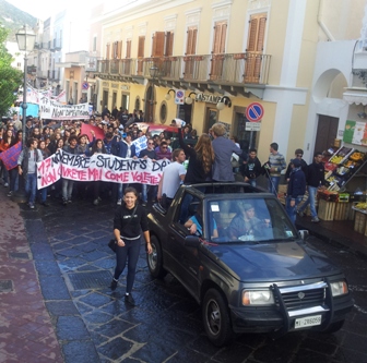 "Prima di tutto educazione, tolleranza e rispetto"