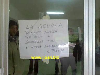 Quattropani, scuola chiusa