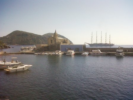 La "Royal Clipper" a Lipari