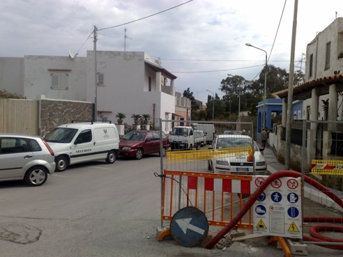 Santa Lucia, lavori in corso e parcheggi selvaggi