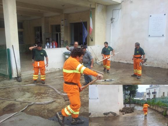 Scuola media Santa Lucia, forestale al lavoro