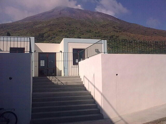 Stromboli, lavori alla scuola finiti