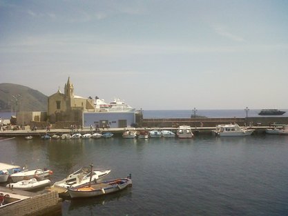 A Lipari la "Seabourn Legend"