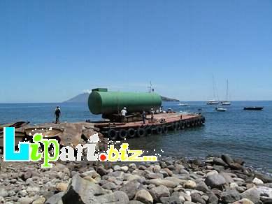 Serbatoi antiestetici, via dall'isola di Panarea