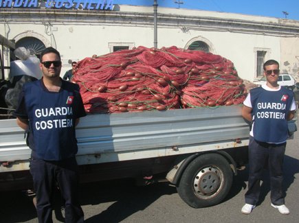 Spadafora, sequestrate reti "spadare"