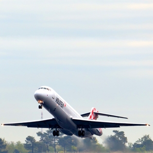 Primo volo Reggio Calabria-Genova